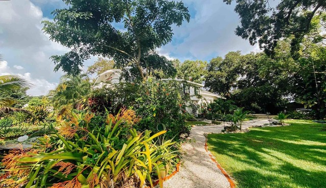 Beautiful luxury 2 bedroom private Cottage