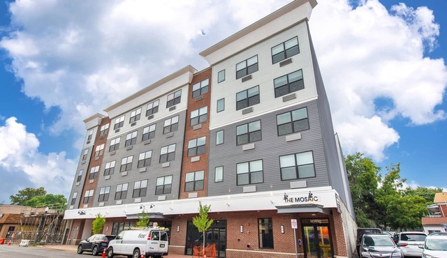 Beautiful Luxury Apartment in Downtown Bound Brook