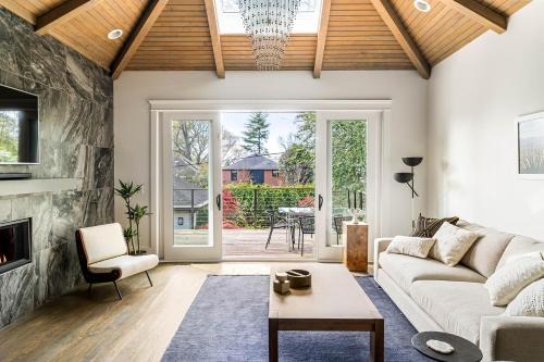 Beautiful Luxury Home - Steps From Piedmont Park