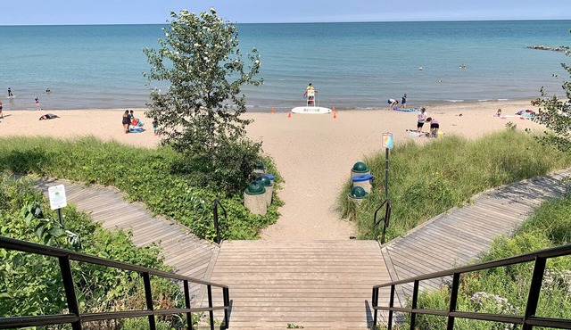 Beautiful Luxury Suite B Shorewood Home