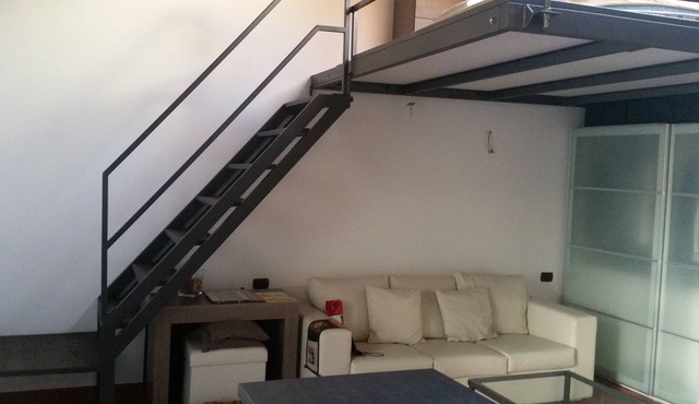 Beautiful mansard within walking distance of Milan and Pavia