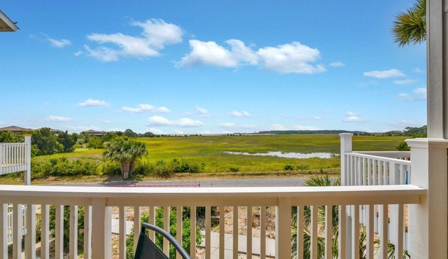 Beautiful Marsh View, Newly Renovated with New Furniture!