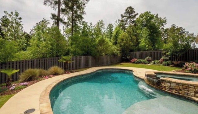 Beautiful Master’s rental~conveniently located to Augusta National~Pool &Hot Tub