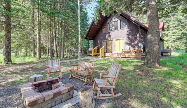 Beautiful McCall Cabin: Perfect for Families!