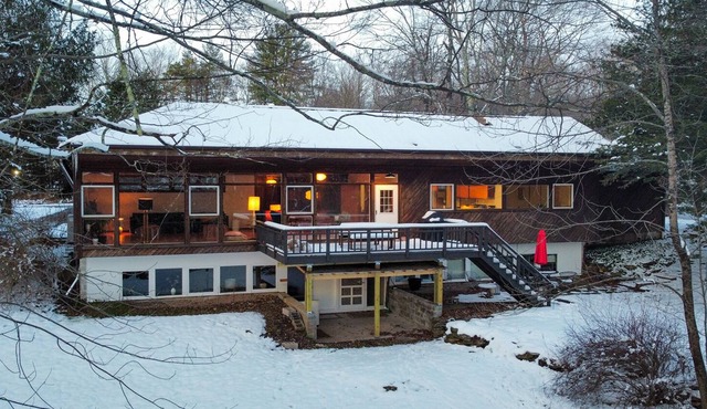 Beautiful Mid-Century Home in the Catskills