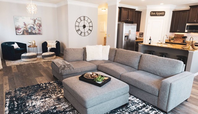 Beautiful Modern 3 Bedroom Home in Woodstock, GA