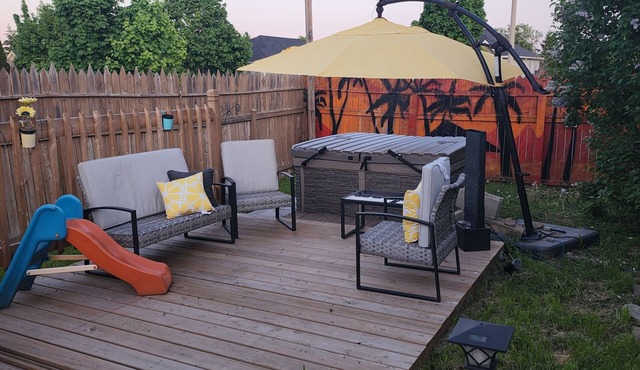 Beautiful modern home with Hotub