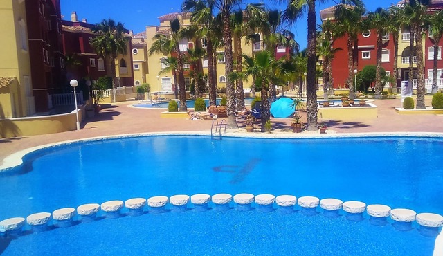 Beautiful Modern 3 bed 2 bath apartment in Puerto Marina