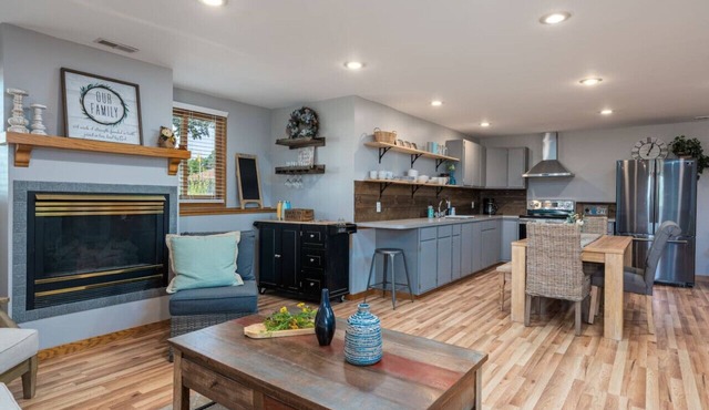Beautiful Modern Farmhouse in Hudsonville MI