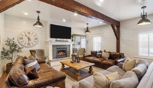 Beautiful Modern Farmhouse near Sundance/BYU