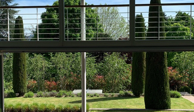 Beautiful modern house, Lutry Lavaux, incredible garden