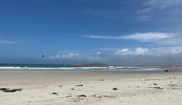 Beautiful modern villa with sea view in a quiet location 400m from the magnificent Steir beach