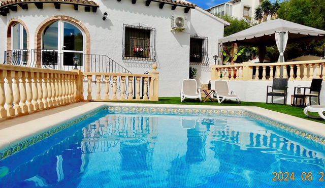 Beautiful, modernised villa, quiet location, great views, perfectly maintained.