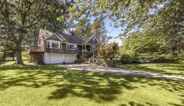 Beautiful Montauk home in the center of everything great for year round