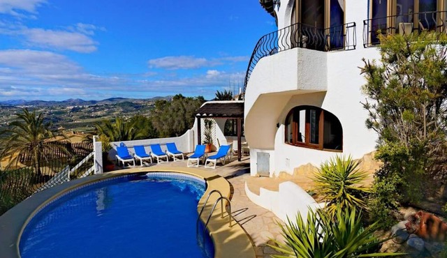 Beautiful Moraira villa with heated pool and outstanding views.