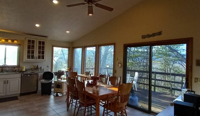 Beautiful Mountain Chalet with views, ski, golf, lake and pro Mt. bike trails.