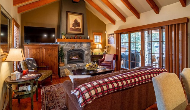 Beautiful Mountain Cottage w/ Poma Lift Access, Private Hot Tub