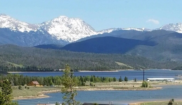 Beautiful mountain home with stunning lake views