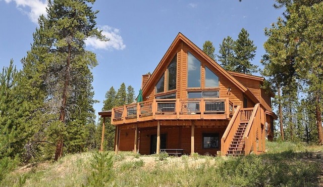 Beautiful Mountain Lodge-Ski,Hike,Bike,Relax-We Are Close to it All!