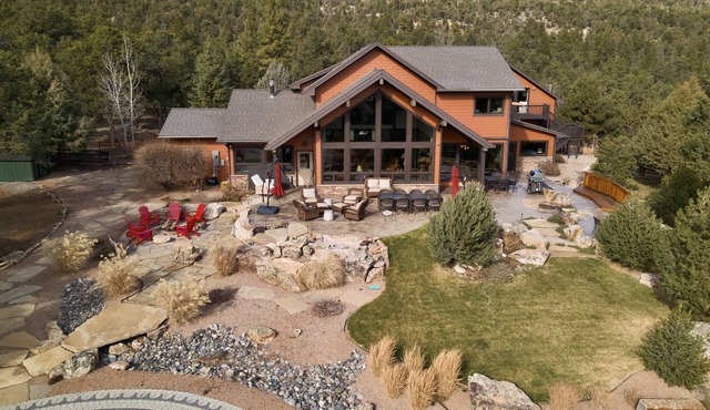 Beautiful Mountain Retreat Long Term 31 Day Rental (minimum)