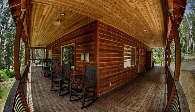 Beautiful Mountain Cabin on Echo Summit