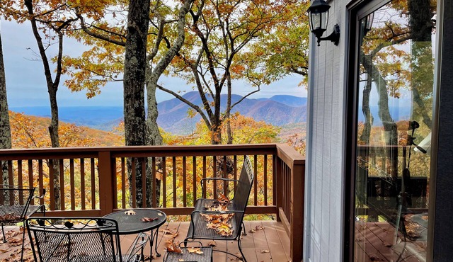 Beautiful Mountain Views, Steps to the slopes!