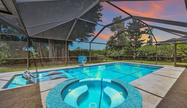 Beautiful Naples Retreat