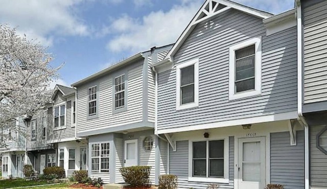 Beautiful neighborhood - 2BR Townhouse