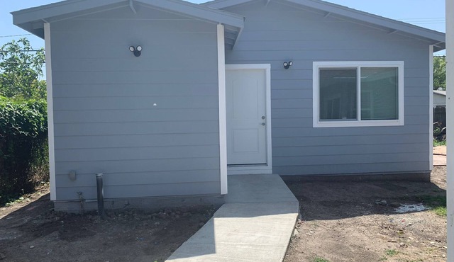 Beautiful New 2/2 GuestHouse