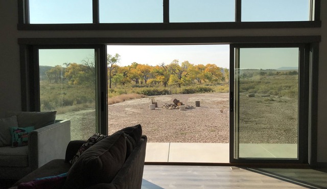 Beautiful new 3 Bed-2 Bath home on 40 acres. Walk to Park and Fishing