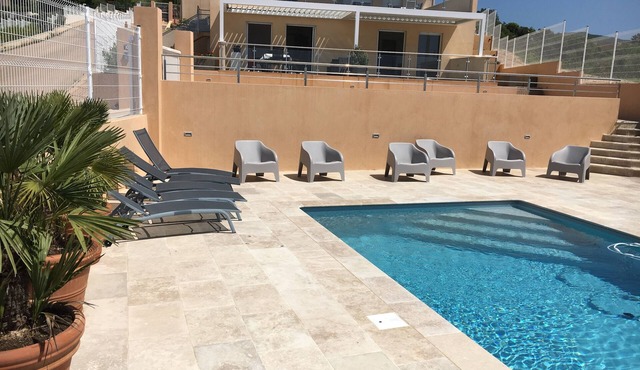 BEAUTIFUL NEW APARTMENT WITH STUNNING VIEWS OF AJACCIO BAY AND POOL