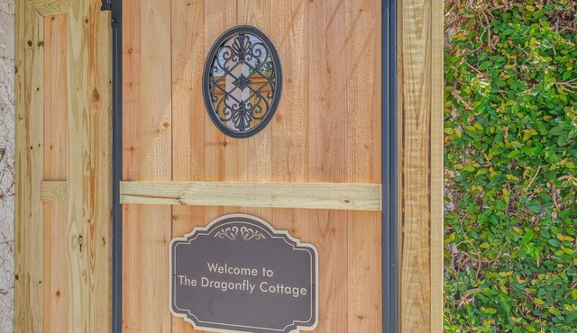 Beautiful new carriage house built in historic style