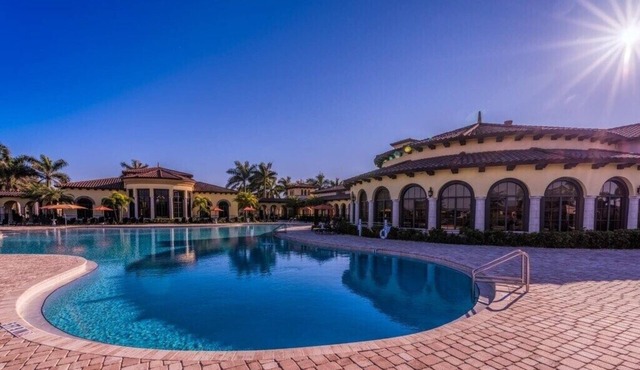 Beautiful new construction town house