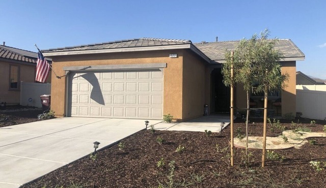 BEAUTIFUL NEW COZY HOME