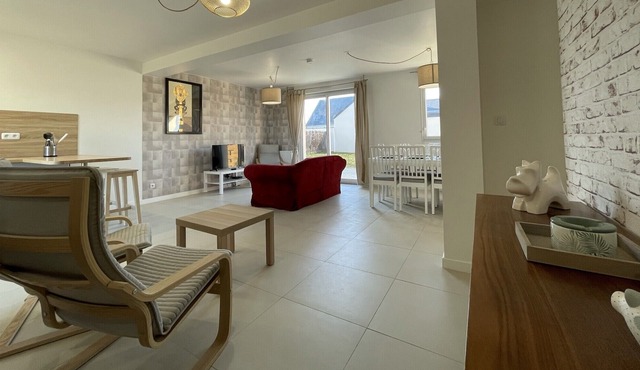 Beautiful new house, 10 minutes from Chambray-lès-Tours