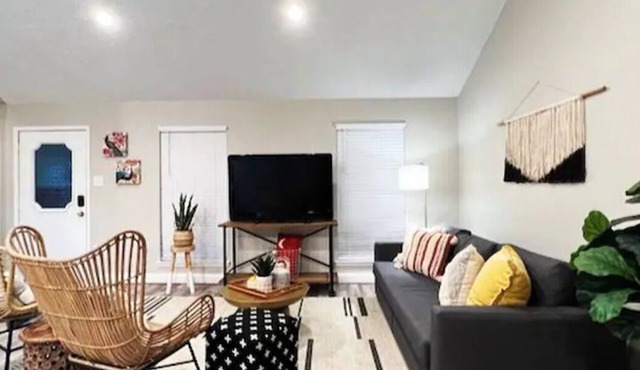 Beautiful New Furnished 2BR Family home in Katy for LONG TERM Only