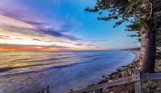 Beautiful new house only 5 minutes walk to the beach!