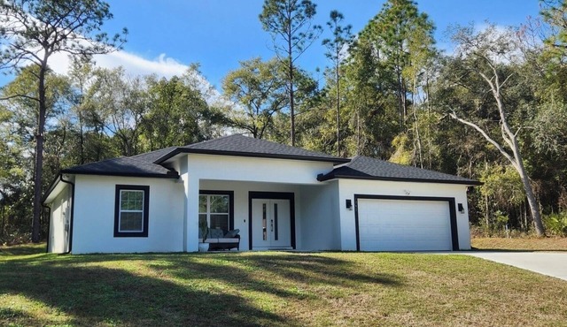 Beautiful New Home in Citrus Springs, sleep 6