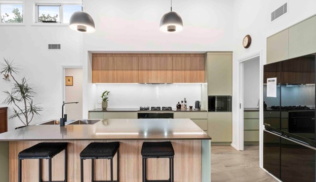 Beautiful new home within metres of beaches