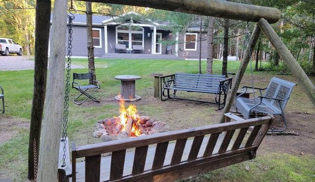 Beautiful new house 5 min from Sand Valley Golf and 45 min from Wisconsin Dells