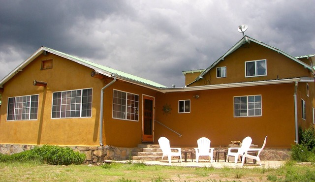 Beautiful New Mexico Lodge with 360 degree views