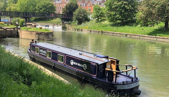 Beautiful New Moon Narrowboat