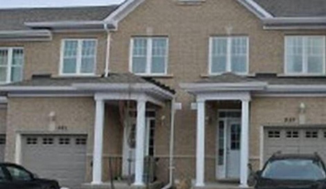 Beautiful New Riverside Townhouse