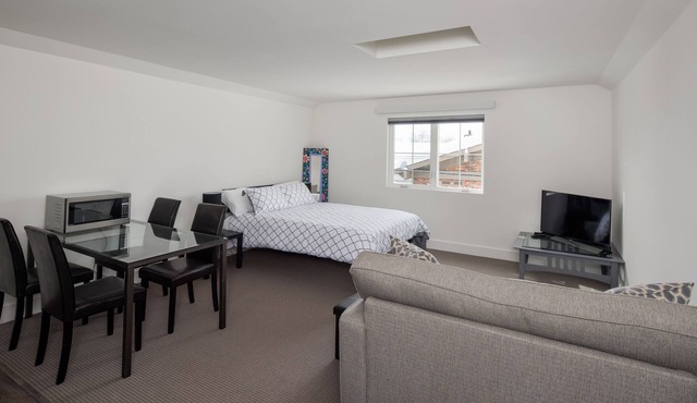 Beautiful new studio apartment in downtown Hailey