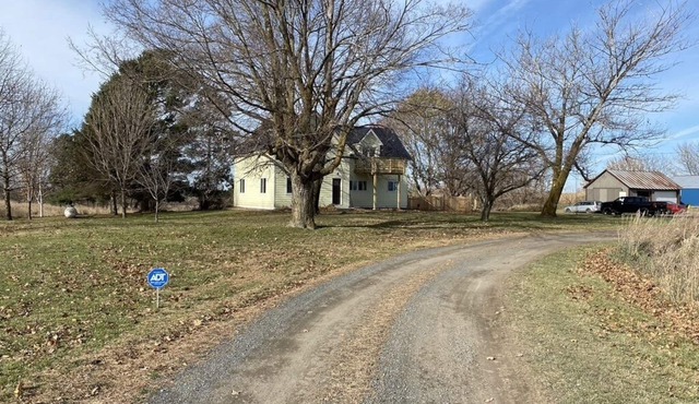 Beautiful Newly Renovated Luxury Farmhouse Rental