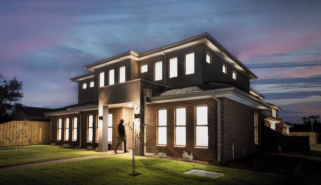 Beautiful Newly Built Townhouse 5min Walk to Beach