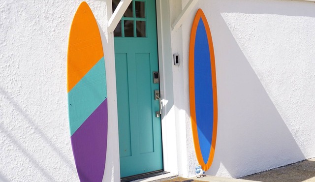 Beautiful Newly Renovated Beach Block Retreat [1305-3]