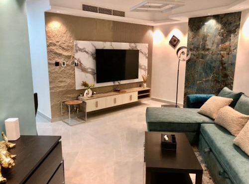 Beautiful newly renovated apartment in the heart of Dubai