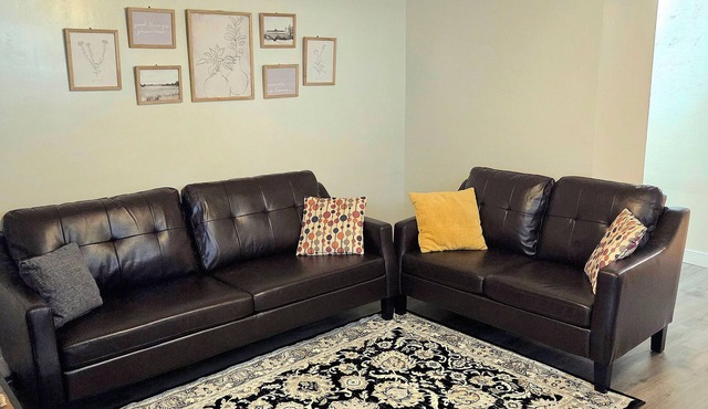 Beautiful Newly Renovated Basement Apartment