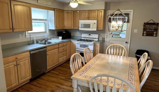 Beautiful North Cape May Home on Large Corner Lot!